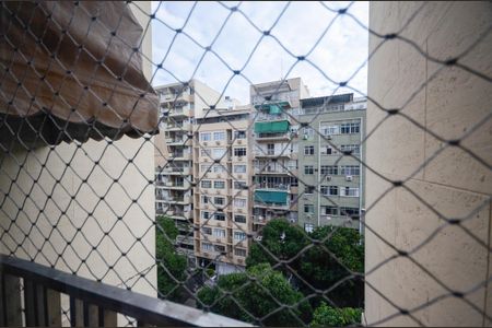 Apartamento à venda com 70m², 2 quartos e sem vagaSala