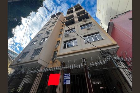 Apartamento à venda com 70m², 2 quartos e sem vagaFachada