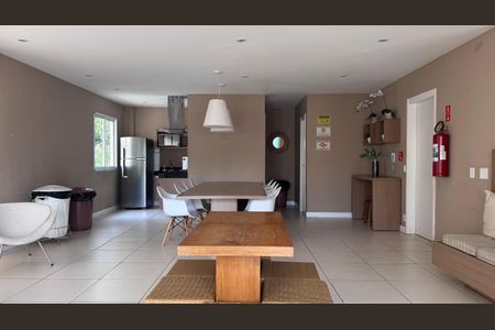 Apartamento à venda com 49m², 2 quartos e 1 vaga Apartamento à venda com 49m², 2 quartos e 1 vagaÁrea comum - Salão de festas