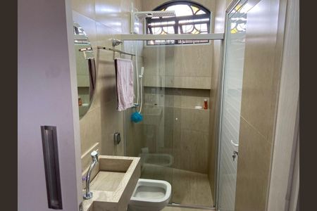 Casa à venda com 199m², 4 quartos e 5 vagasBanheiro da Suíte