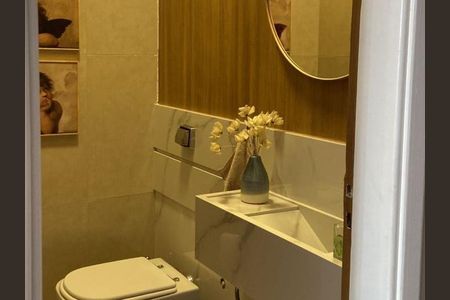 Casa à venda com 199m², 4 quartos e 5 vagasLavabo