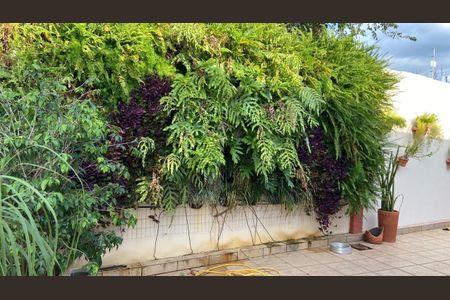 Casa à venda com 199m², 4 quartos e 5 vagasÁrea Externa