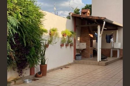 Casa à venda com 199m², 4 quartos e 5 vagasÁrea Externa