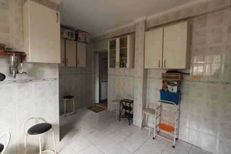 Casa à venda com 280m², 6 quartos e 3 vagasCozinha 2