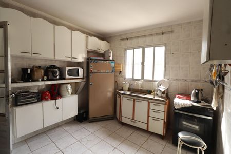 Casa à venda com 280m², 6 quartos e 3 vagasCozinha 2