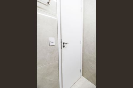 Apartamento à venda com 56m², 2 quartos e 1 vagaBanheiro 2