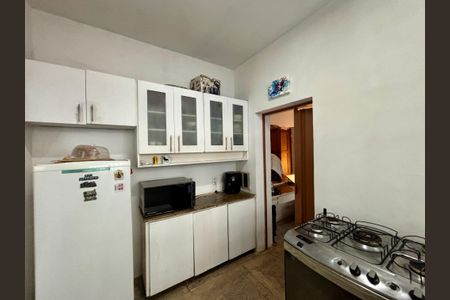 Casa à venda com 293m², 6 quartos e sem vaga Casa à venda com 293m², 6 quartos e sem vagaCozinha 2