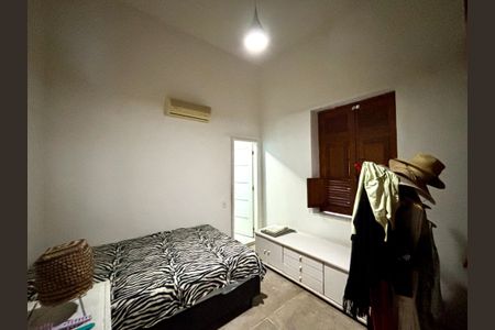 Casa à venda com 293m², 6 quartos e sem vaga Casa à venda com 293m², 6 quartos e sem vagaSuíte 1