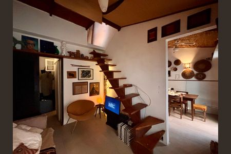 Casa à venda com 293m², 6 quartos e sem vaga Casa à venda com 293m², 6 quartos e sem vagaEscritório