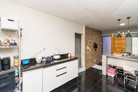 Casa à venda com 320m², 2 quartos e 1 vaga Casa à venda com 320m², 2 quartos e 1 vagaCozinha