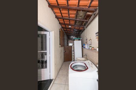 Casa à venda com 320m², 2 quartos e 1 vaga Casa à venda com 320m², 2 quartos e 1 vagaÁrea de Serviço