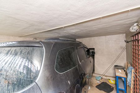 Casa à venda com 320m², 2 quartos e 1 vaga Casa à venda com 320m², 2 quartos e 1 vagaGaragem