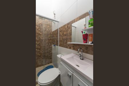 Casa à venda com 320m², 2 quartos e 1 vaga Casa à venda com 320m², 2 quartos e 1 vagaBanheiro da Suíte 1