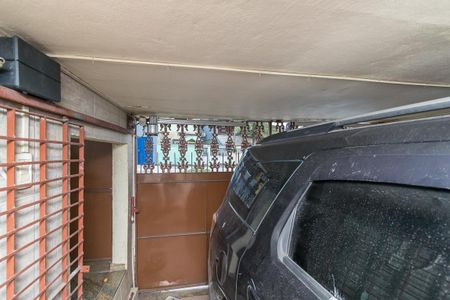 Casa à venda com 320m², 2 quartos e 1 vaga Casa à venda com 320m², 2 quartos e 1 vagaGaragem