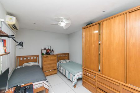 Casa à venda com 320m², 2 quartos e 1 vaga Casa à venda com 320m², 2 quartos e 1 vagaSuíte 1