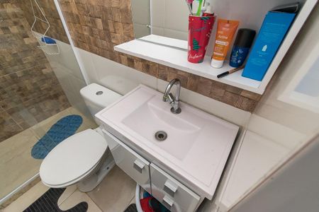 Casa à venda com 320m², 2 quartos e 1 vaga Casa à venda com 320m², 2 quartos e 1 vagaBanheiro da Suíte 1