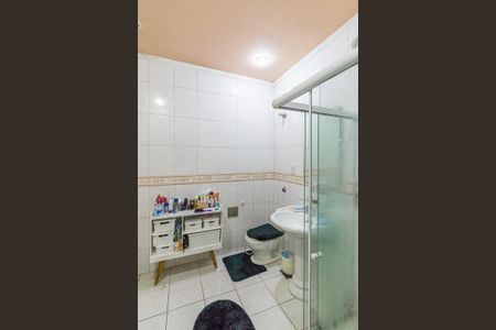 Casa à venda com 320m², 2 quartos e 1 vaga Casa à venda com 320m², 2 quartos e 1 vagaBanheiro da Suíte 2