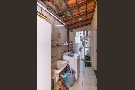 Casa à venda com 320m², 2 quartos e 1 vaga Casa à venda com 320m², 2 quartos e 1 vagaÁrea de Serviço