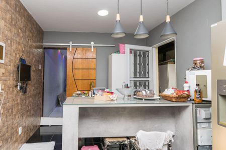 Casa à venda com 320m², 2 quartos e 1 vaga Casa à venda com 320m², 2 quartos e 1 vagaCozinha