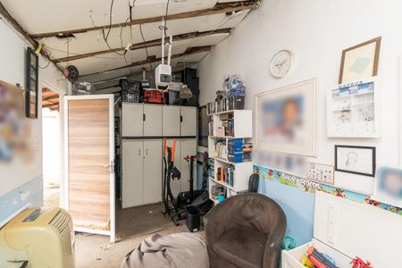 Casa à venda com 320m², 2 quartos e 1 vaga Casa à venda com 320m², 2 quartos e 1 vagaQuarto de Serviço