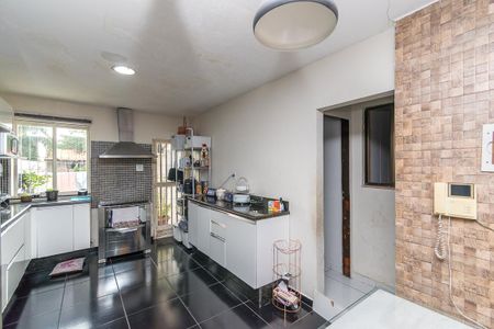 Casa à venda com 320m², 2 quartos e 1 vaga Casa à venda com 320m², 2 quartos e 1 vagaCozinha