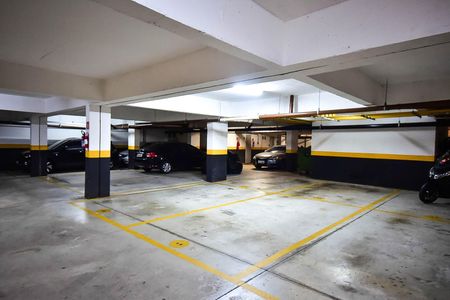 Apartamento à venda com 85m², 2 quartos e 2 vagas Apartamento à venda com 85m², 2 quartos e 2 vagasVagas de Garagem