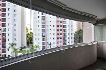 Apartamento à venda com 85m², 2 quartos e 2 vagas Apartamento à venda com 85m², 2 quartos e 2 vagasVaranda