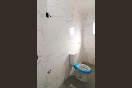 Casa de condomínio à venda com 70m², 2 quartos e 1 vaga Casa de condomínio à venda com 70m², 2 quartos e 1 vagaBanheiro Social