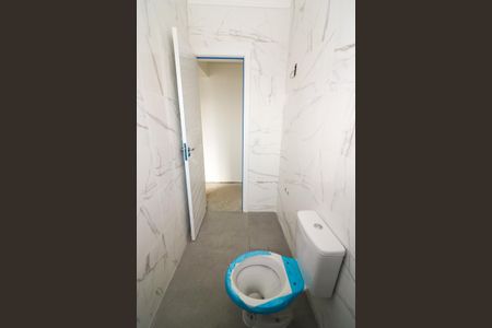 Casa de condomínio à venda com 70m², 2 quartos e 1 vaga Casa de condomínio à venda com 70m², 2 quartos e 1 vagaBanheiro Social