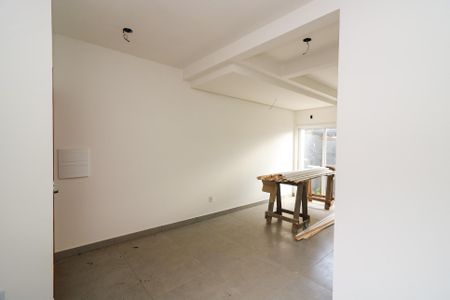 Casa de condomínio à venda com 70m², 2 quartos e 1 vaga Casa de condomínio à venda com 70m², 2 quartos e 1 vagaSala