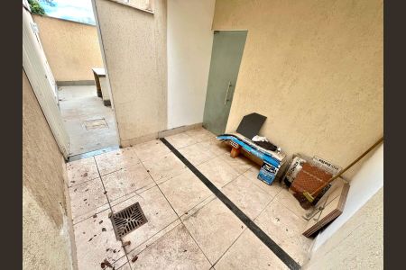 Casa de condomínio à venda com 95m², 3 quartos e 2 vagas Casa de condomínio à venda com 95m², 3 quartos e 2 vagasÁrea Externa