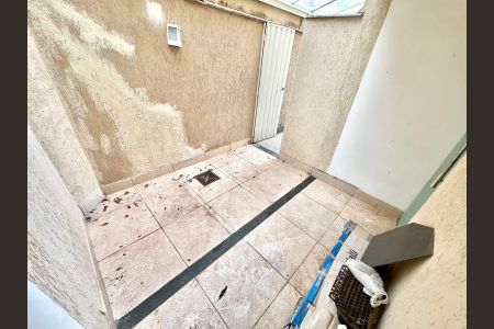 Casa de condomínio à venda com 95m², 3 quartos e 2 vagas Casa de condomínio à venda com 95m², 3 quartos e 2 vagasÁrea Externa