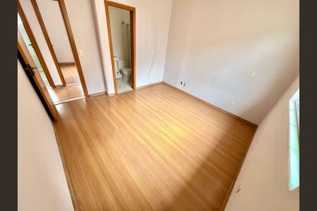 Casa de condomínio à venda com 95m², 3 quartos e 2 vagas Casa de condomínio à venda com 95m², 3 quartos e 2 vagasSuíte