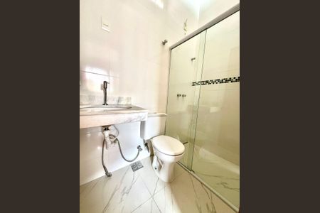 Casa de condomínio à venda com 95m², 3 quartos e 2 vagas Casa de condomínio à venda com 95m², 3 quartos e 2 vagasBanheiro da Suíte