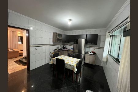 Casa à venda com 200m², 3 quartos e 2 vagas