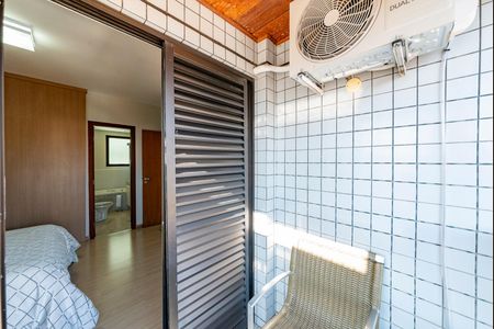 Apartamento à venda com 119m², 3 quartos e 2 vagas Apartamento à venda com 119m², 3 quartos e 2 vagasVaranda da Suíte