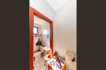 Apartamento à venda com 119m², 3 quartos e 2 vagas Apartamento à venda com 119m², 3 quartos e 2 vagasQuarto de Serviço