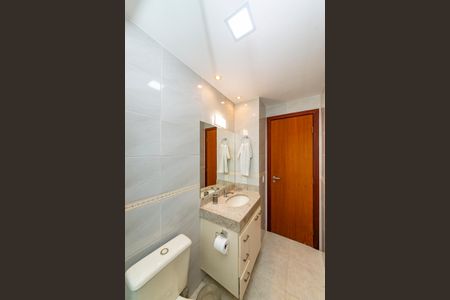 Apartamento à venda com 119m², 3 quartos e 2 vagas Apartamento à venda com 119m², 3 quartos e 2 vagasBanheiro Social