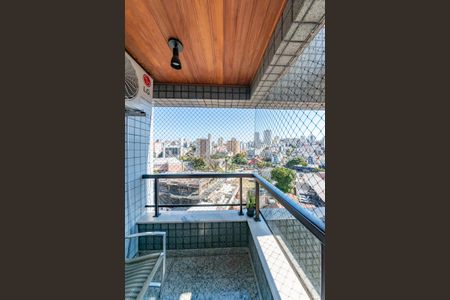 Apartamento à venda com 119m², 3 quartos e 2 vagas Apartamento à venda com 119m², 3 quartos e 2 vagasVaranda da Suíte