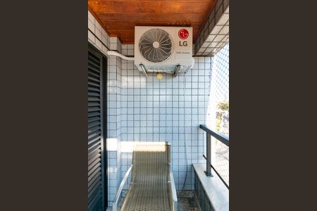 Apartamento à venda com 119m², 3 quartos e 2 vagas Apartamento à venda com 119m², 3 quartos e 2 vagasVaranda da Suíte