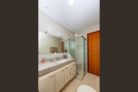 Apartamento à venda com 119m², 3 quartos e 2 vagas Apartamento à venda com 119m², 3 quartos e 2 vagasBanheiro da Suíte