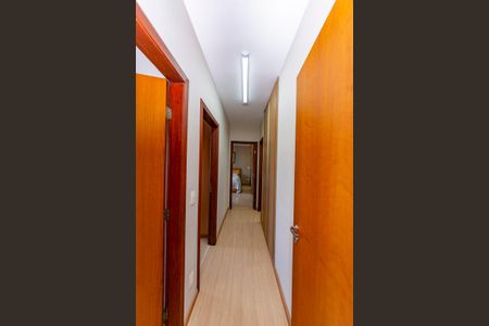 Apartamento à venda com 119m², 3 quartos e 2 vagas Apartamento à venda com 119m², 3 quartos e 2 vagasCorredor