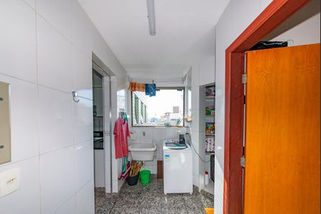 Apartamento à venda com 119m², 3 quartos e 2 vagas Apartamento à venda com 119m², 3 quartos e 2 vagasÁrea de Serviço