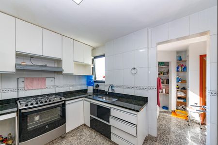 Apartamento à venda com 119m², 3 quartos e 2 vagas Apartamento à venda com 119m², 3 quartos e 2 vagasCozinha