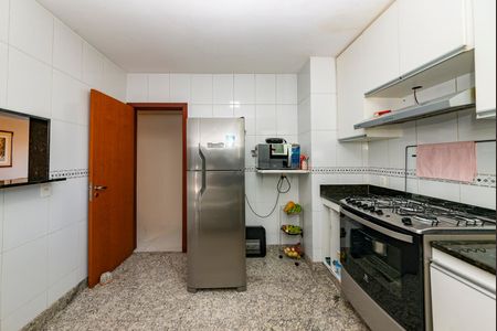 Apartamento à venda com 119m², 3 quartos e 2 vagas Apartamento à venda com 119m², 3 quartos e 2 vagasCozinha