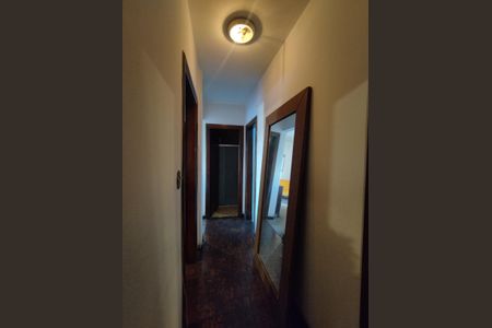 Apartamento à venda com 108m², 3 quartos e sem vaga Apartamento à venda com 108m², 3 quartos e sem vagaCorredor