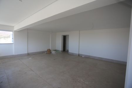 Apartamento à venda com 153m², 4 quartos e 4 vagasSala