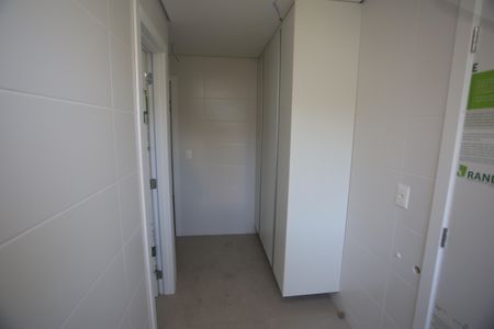Apartamento à venda com 153m², 4 quartos e 4 vagasBanheiro de Serviço