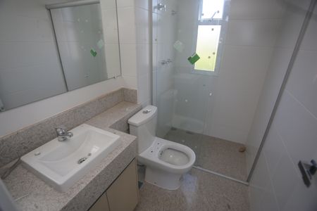 Apartamento à venda com 153m², 4 quartos e 4 vagasBanheiro da Suíte 2