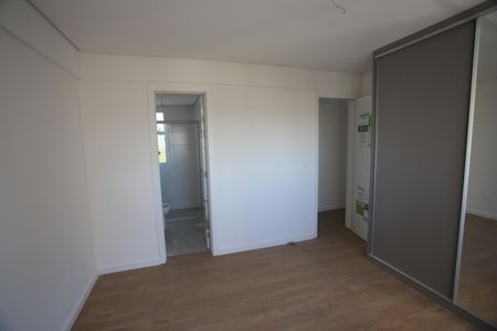Apartamento à venda com 153m², 4 quartos e 4 vagasSuite 2